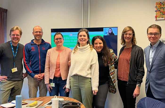 The research team with Burcu Küçükkeles (3rd from R) and Arno Kourula (R)