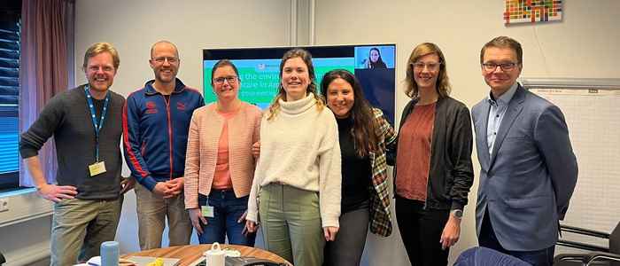 The research team with Burcu Küçükkeles (3rd from R) and Arno Kourula (R)